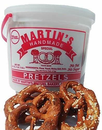 Martin’s Handmade, Hand Twisted Pretzels with Salt, 21 oz. Tub